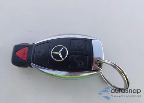 2010 Mercedes-Benz C 300 Luxury/Sport from USA, damaged, VIN WDDGF5EB6AR099401